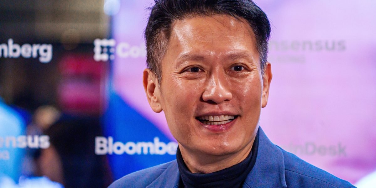 A Binance está montando um retorno dos EUA e promete que Woo Back Customers