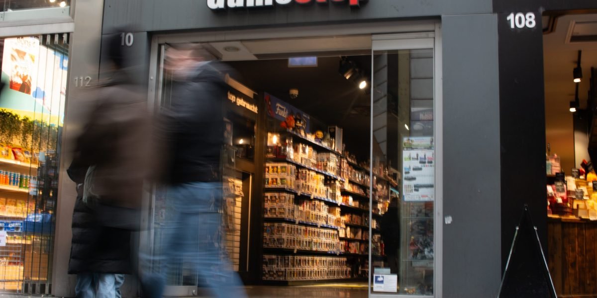 A GameStop está vendendo suas operações canadenses e francesas: 'Wokeness e Dei incluídos sem custo adicional'