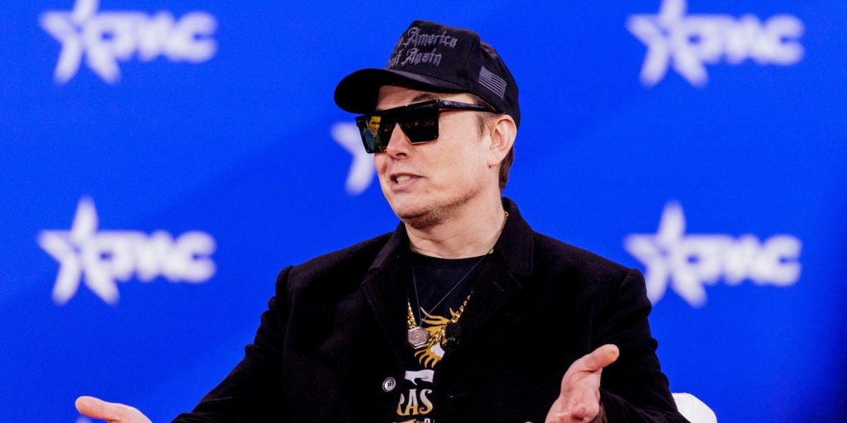 A diretiva de Elon Musk aos trabalhadores federais para explicar sua produtividade ou obter o machado pode levar 165.000 horas de seus dias de trabalho para concluir