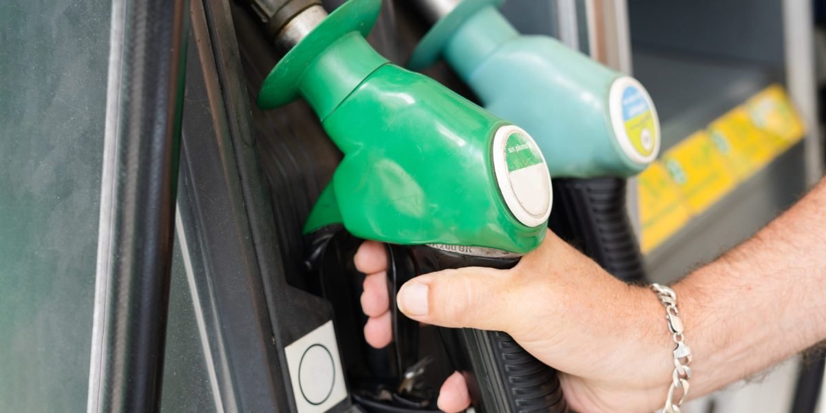 Goldman diz que as famílias dos EUA pagam US $ 170 se as tarifas de petróleo impostas