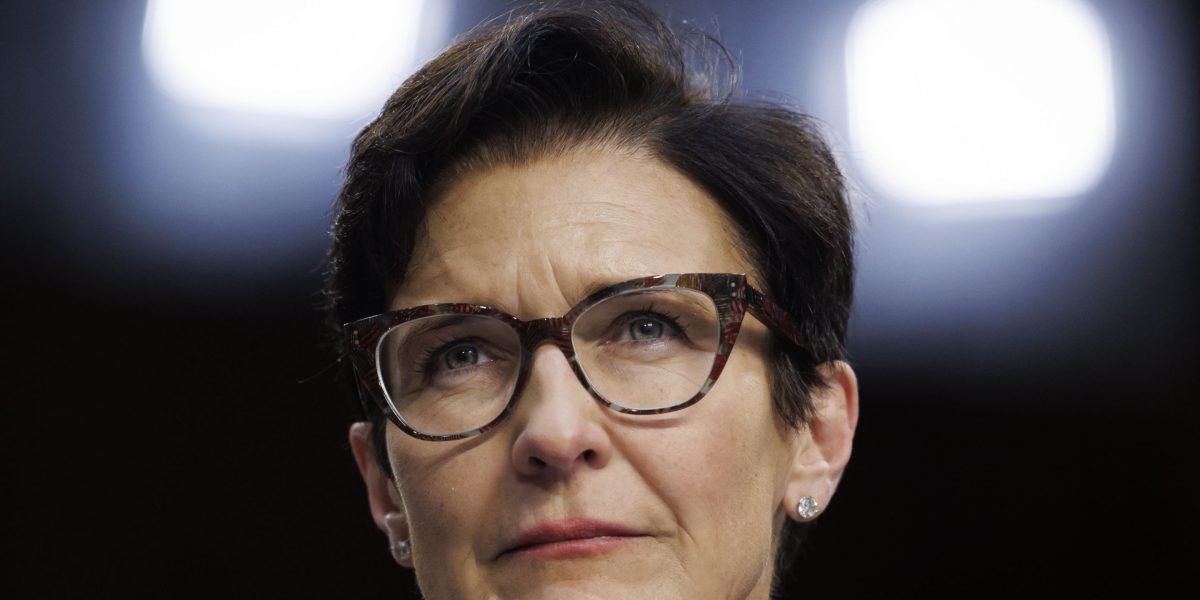 O CEO da Citi Lifts, Jane Fraser, paga em um terço a US $ 34,5 milhões