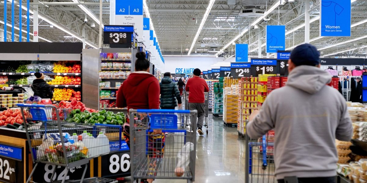 O Walmart pode ter dominado o idiota, mas um executivo diz que o recente sucesso da moda da empresa é graças ao seu negócio de alimentos. É 'um diferenciador competitivo que somente podemos cumprir'