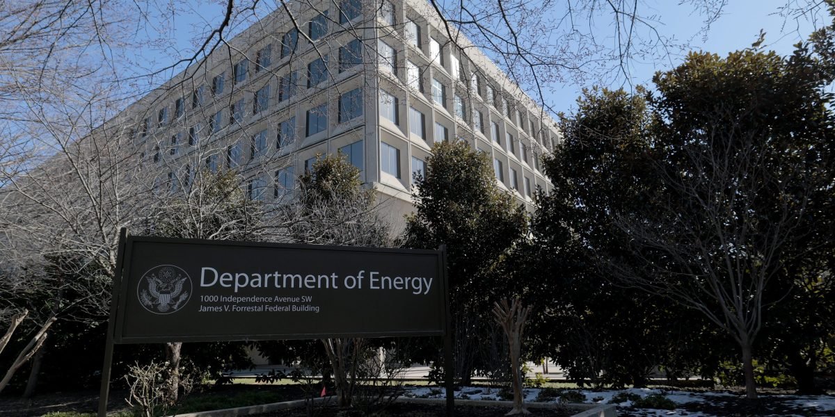 Os especialistas em bombas nucleares demitidas recordadas pelo Departamento de Energia