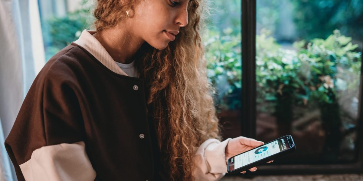 Os investidores da geração Z são quatro vezes mais propensos a possuir cripto