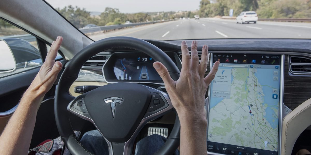 Tesla se prepara para implantar características auto-acionárias tão esperadas na China