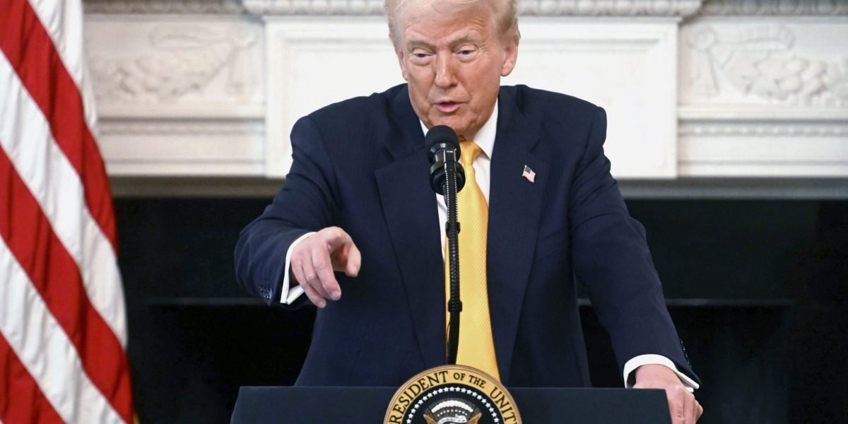 Trump ameaça reter financiamento federal do Maine depois que o Estado dos Votos do Governador 'seguirá a lei' em atletas transgêneros
