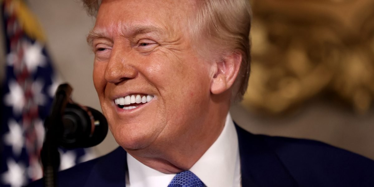 Trump assina a ordem executiva para cortar o preço de US $ 25.000 da fertilização in vitro