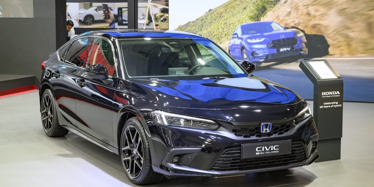 A Honda diz que o novo Civic será feito nos EUA, pois as tarifas de Trump adicionam US $ 4.000 ao preço dos carros fabricados pelo México
