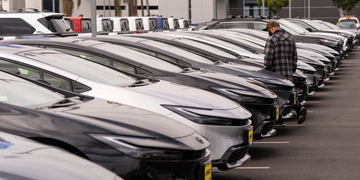 A Tarifa de Trump 'Chain Reaction': os pagamentos de seguros de carro e automóveis da América podem subir em US $ 24 bilhões