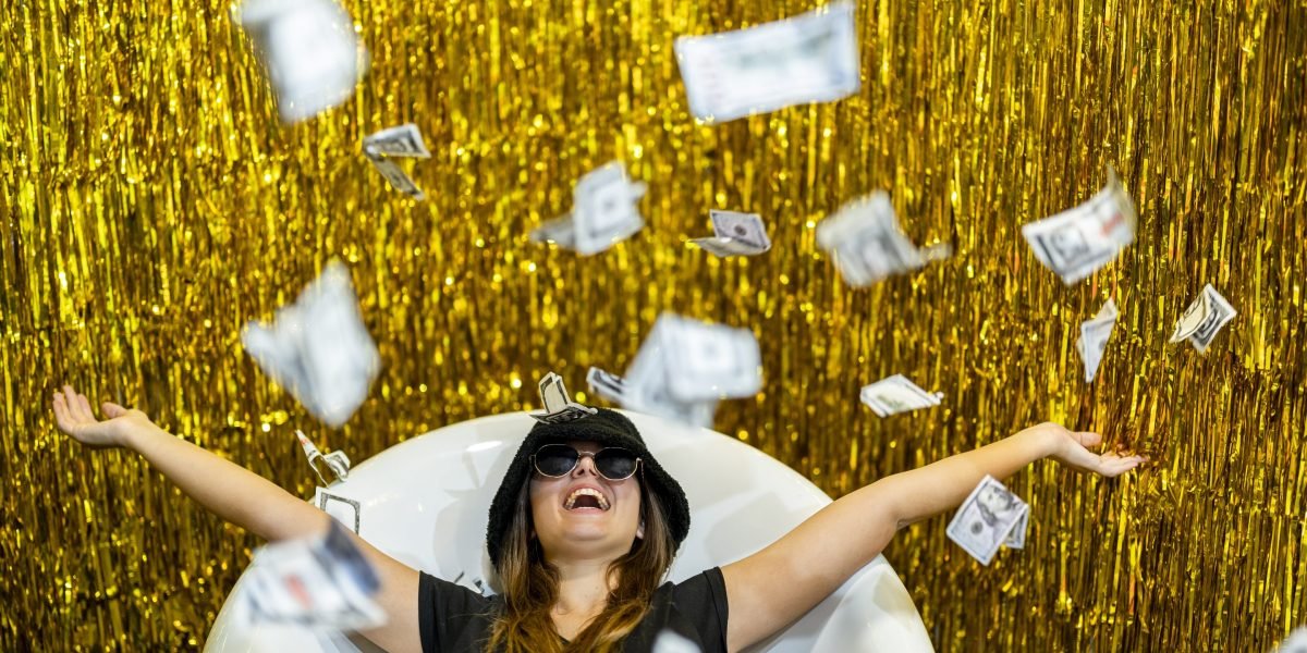 A geração do milênio deve se tornar a geração mais rica já registrada, graças à transferência de US $ 84 trilhões de riqueza de seus pais e avós Baby Boomer