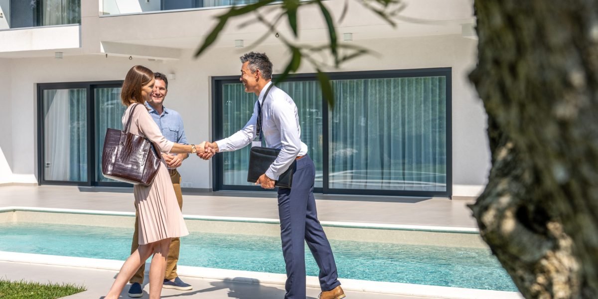 Aqui está o quanto você precisa fazer para pagar uma casa de US $ 1 milhão hoje