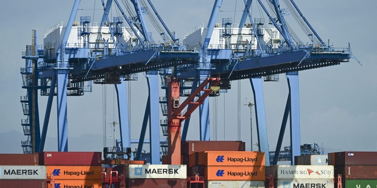 CK Hutchison, sob fogo de Pequim para o acordo de canal do Panamá 'Spinoness', os relatórios caem em 2024 Profts