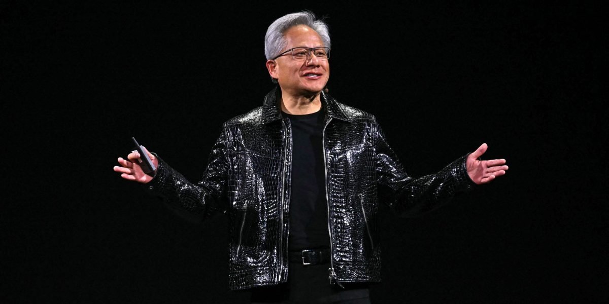 Como o bilionário CEO da NVIDIA foi da máquina de lavar louça de Denny para liderar uma empresa com um valor de US $ 2,9 trilhões