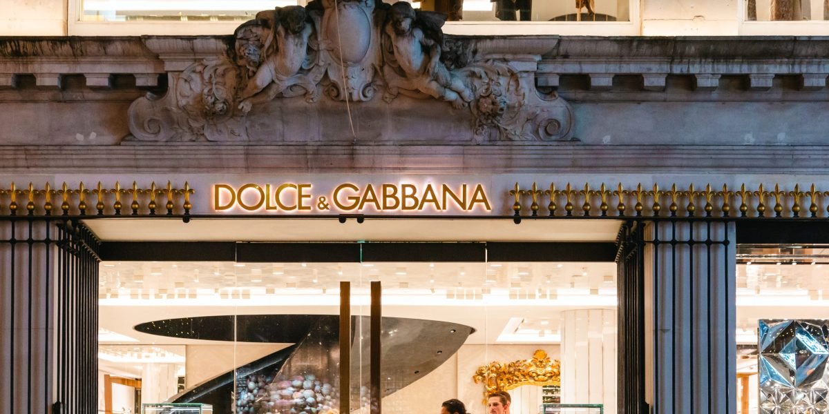 Dolce & Gabbana olha além da moda para proteger a independência