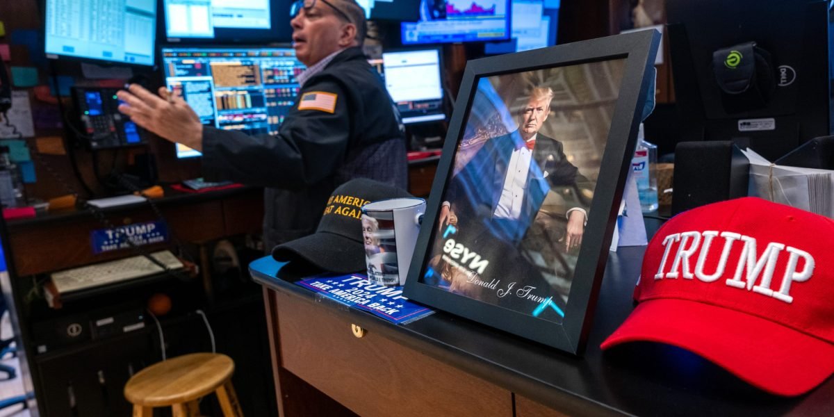 Dow Futures cair como relatório diz a Tarifa Global da Casa Branca de até 20% em quase todos os parceiros comerciais