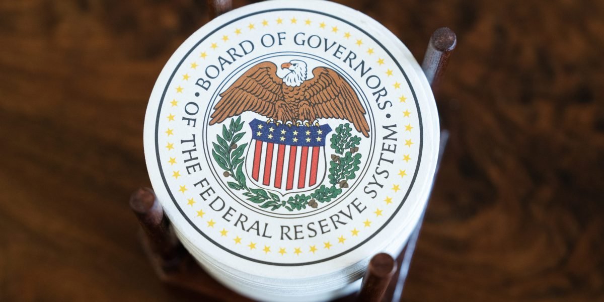 Em meio a uma perspectiva mais sombria do Fed, há um sofrimento solitário e misterioso, prevendo um crescimento econômico mais forte