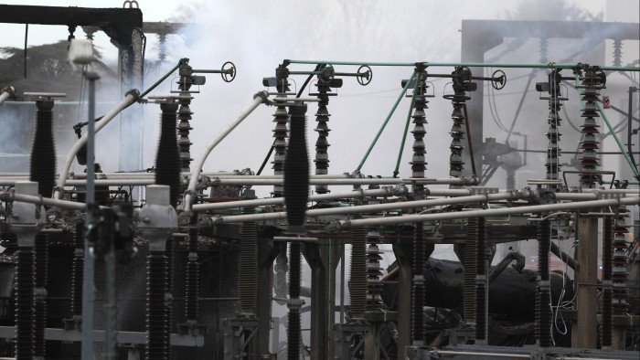 Escala de perguntas da grade nacional do desligamento de Heathrow após incêndio