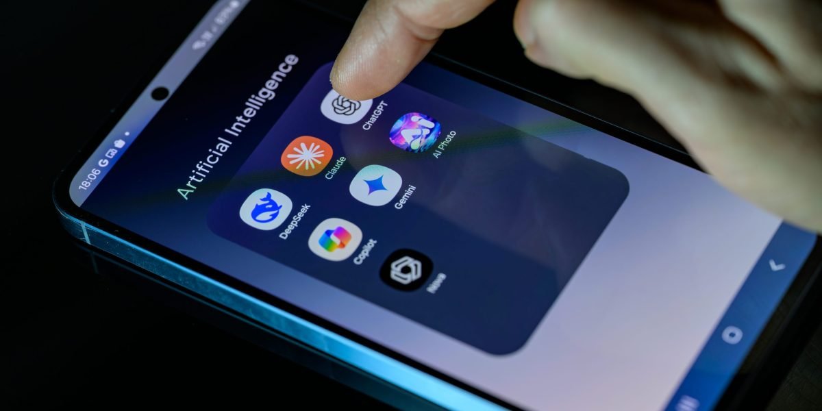 Estamos ficando mais burros? Como a IA afeta o pensamento crítico