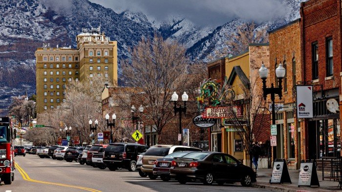 Fume dos eleitores republicanos de Utah sobre cortes de doge