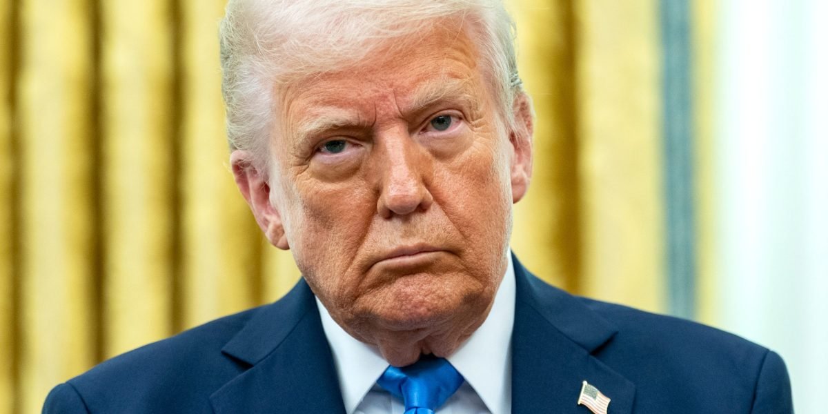 Goldman Sachs agora vê chances muito mais altas de encolhimento da economia, probabilidade de caminhada de uma recessão nos EUA a 35%