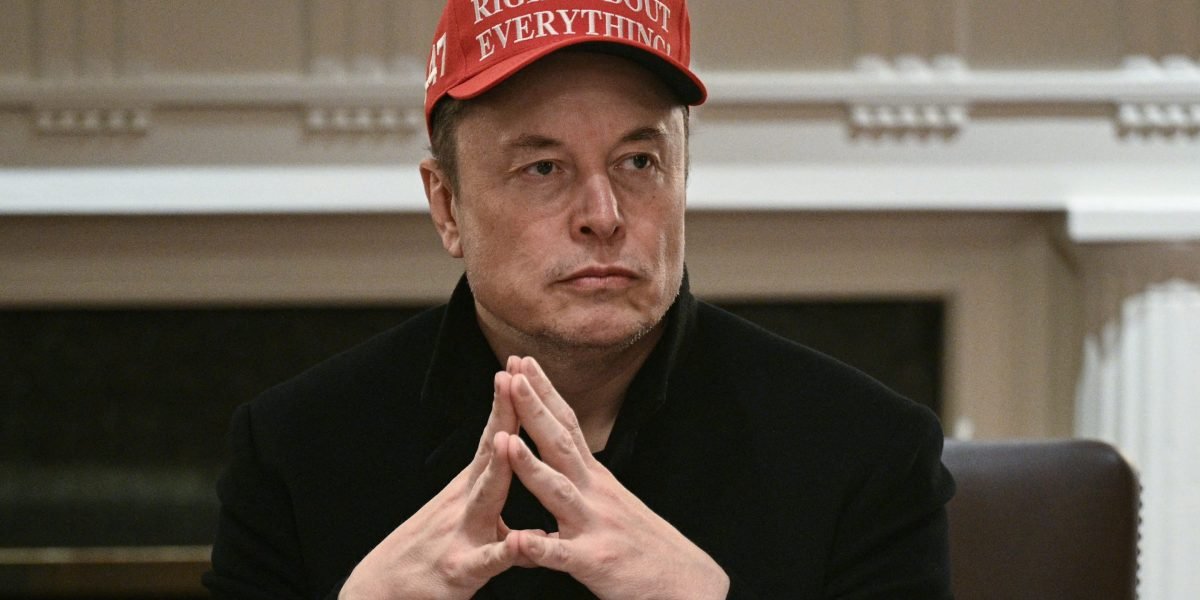 Musk diz que sua startup Xai comprou X a US $ 33 bilhões na avaliação