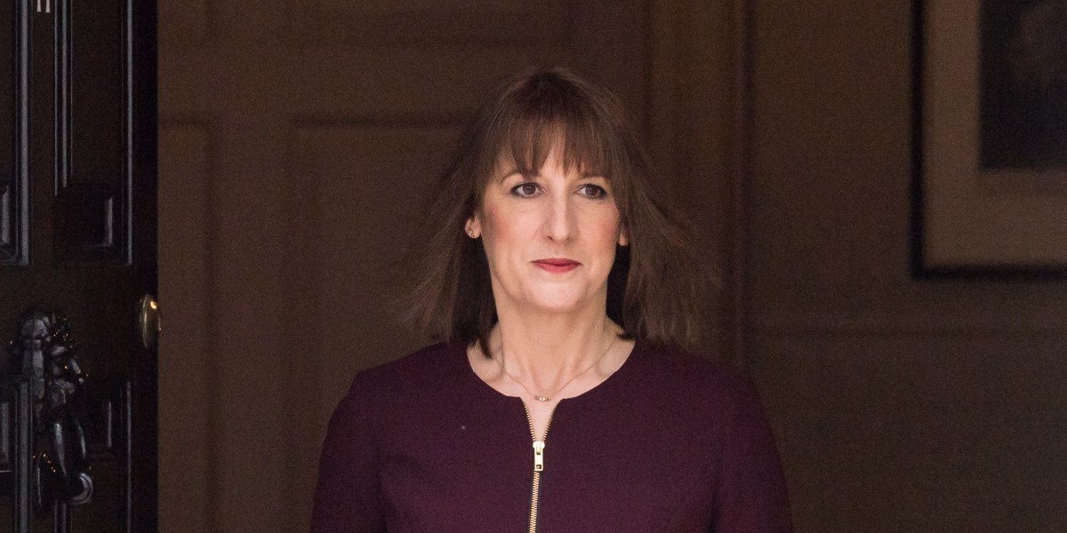 O Reino Unido não quer retaliar contra as tarifas de 25% dos veículos de Trump: 'Estamos procurando garantir um melhor relacionamento comercial'