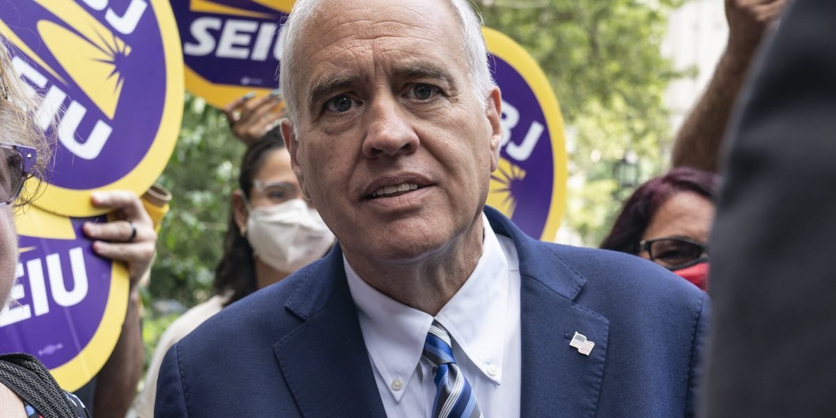 O bônus de Wall Street surge para US $ 47,5 bilhões recorde, mas a perspectiva é Dim