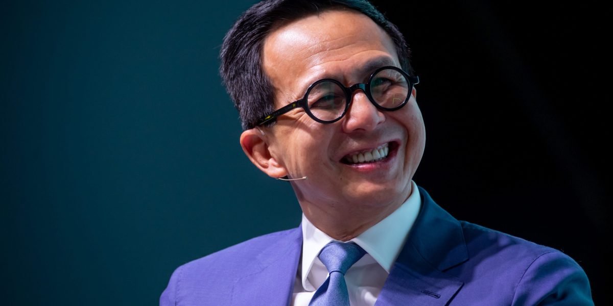 O filho de Li Ka-Shing convidado a Pequim em meio a um acordo do porto do Panamá