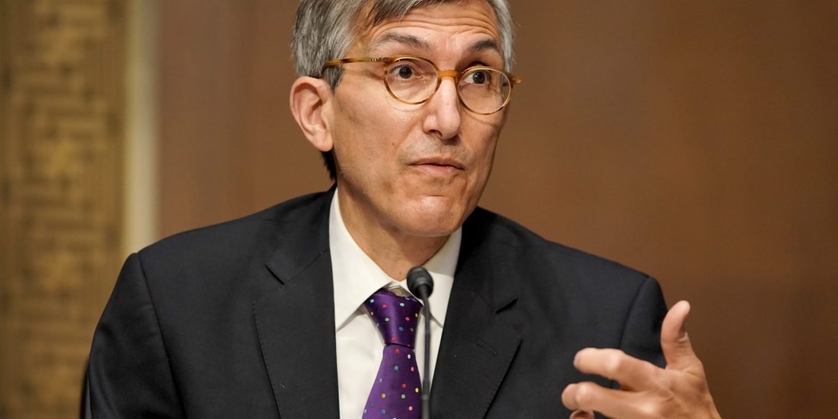 O oficial de vacina dos EUA renuncia ao citação de 'desinformação' da RFK '