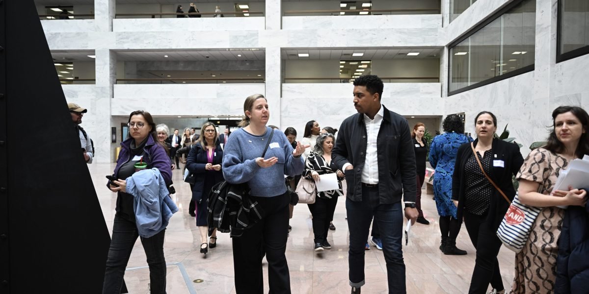 Os empregadores dos EUA anunciam a maioria dos cortes de empregos desde 2020 em meio a demissões de doge