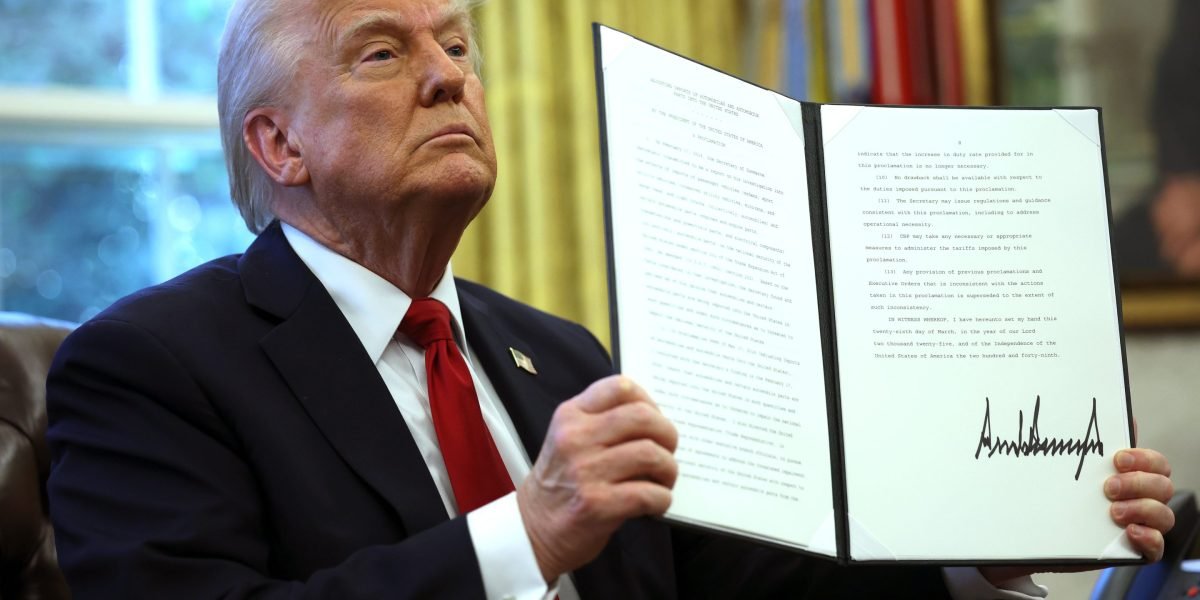 Os mercados podem ter a incerteza tarifária de pico, mesmo quando os investidores pesam novos impostos sobre as importações de automóveis e a preparação para o 'Dia da Libertação'