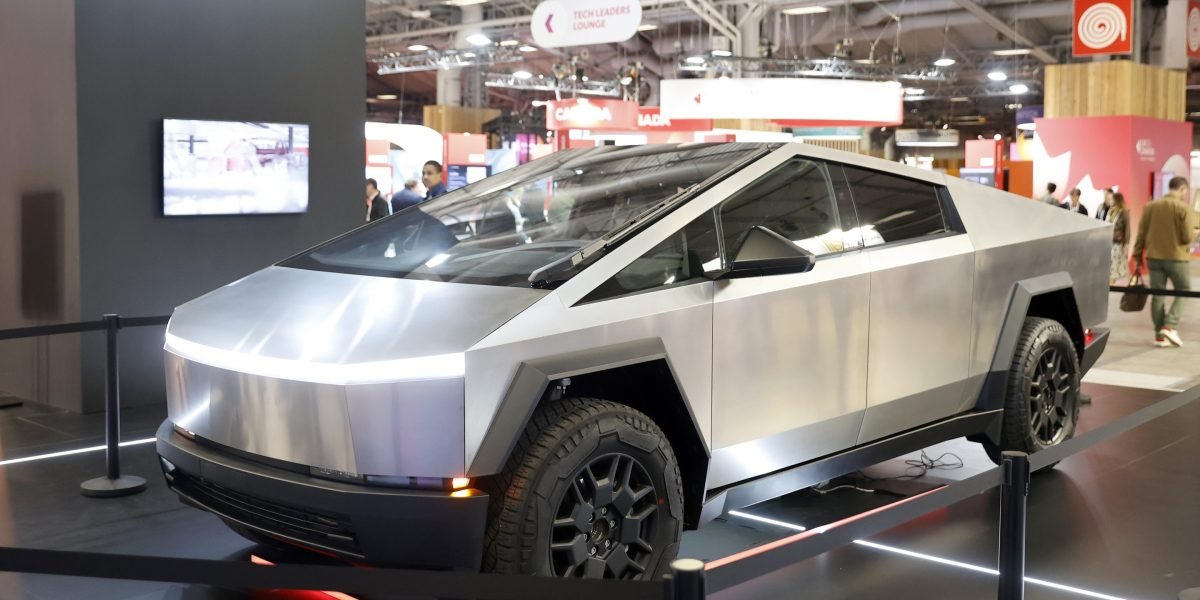 Tesla se estende pela queda no início do ano com 26% de declínio de vendas na França