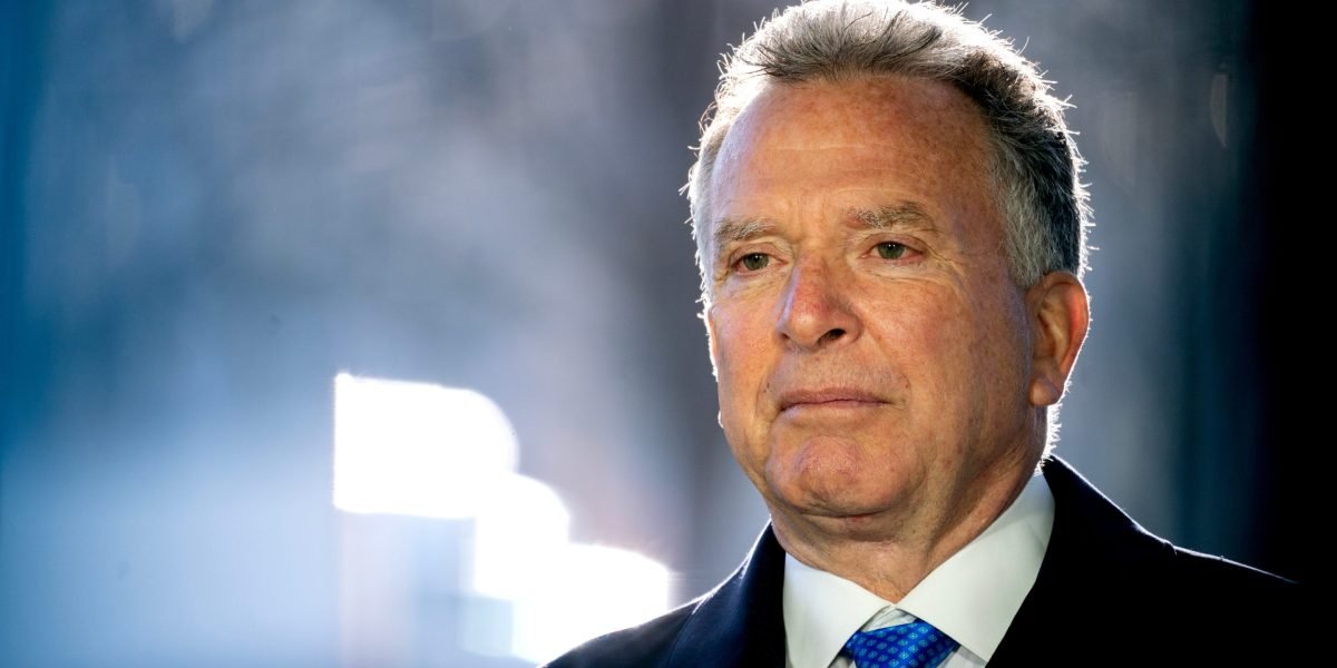 Top Trump Aide no bate -papo de sinal estava na Rússia enquanto o fluxo de texto estava ativo - e apenas alguns dias depois, o Pentágono alertou para os hackers russos direcionados ao aplicativo