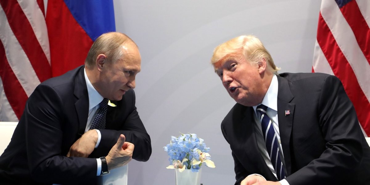 Trump diz que está "muito zangado" com Putin, ameaça as penalidades do petróleo