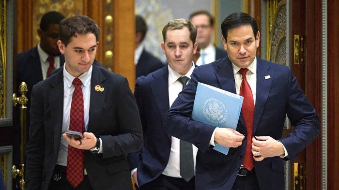 Ucrânia diz que está disposta a aceitar cessar-fogo de 30 dias nos EUA