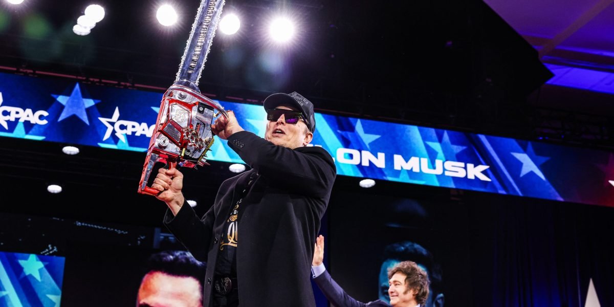 Um jovem de 19 anos que teria sido demitido de um estágio por vazar informações internas para concorrentes agora é um 'consultor sênior' do Doge no Departamento de Estado