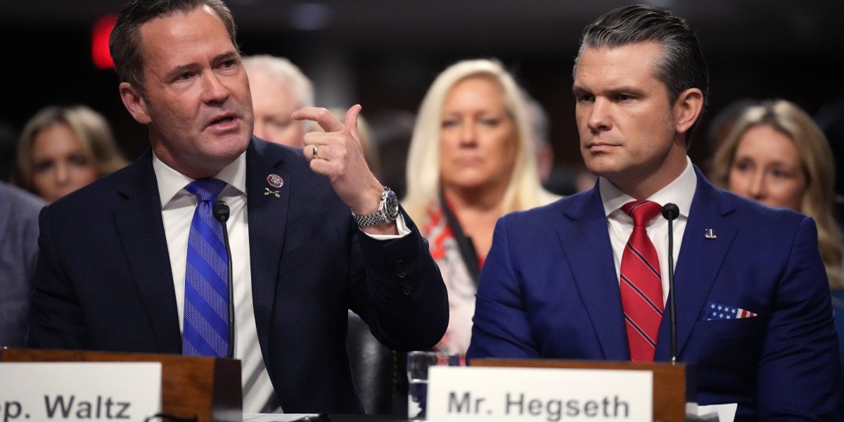 Uso do governo Trump de mensagens de sinal desaparecidas para discutir ataques militares não permitidos sob a lei registrada, dizem os especialistas