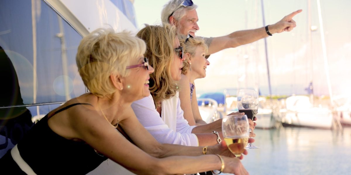 Viking vê clientes ricos ajudando a superar a queda de viagem