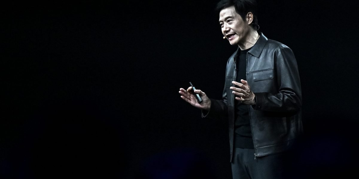 Xiaomi relata um salto de 35% na receita, pois a aposta de EV do CEO Lei Jun ajuda a gerar um comício de 280%