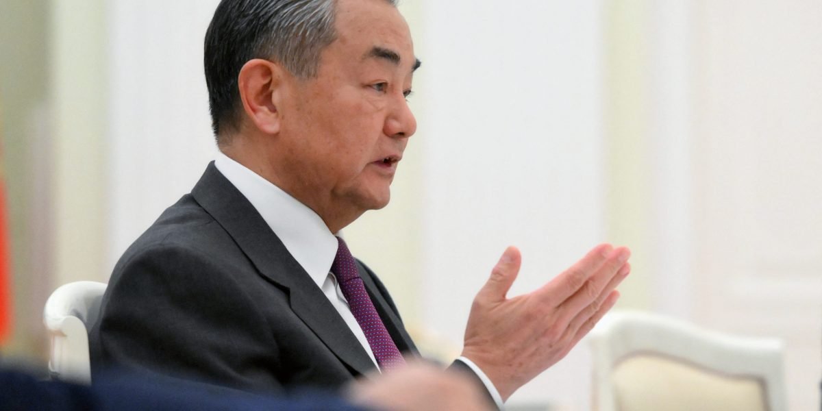 A China vincula -nos conversas com a remoção da tarifa à medida que o impasse aprofunda