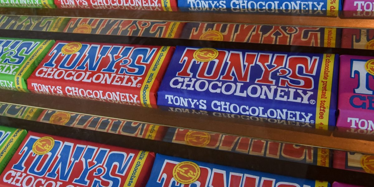 As barras de chocolate de chocolate de Tony, populares, lembradas por possivelmente contendo 'pequenas pedras'