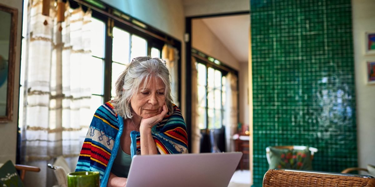 Como os aposentados 'ansiosos' estão reagindo às tarifas de Trump e à venda do mercado