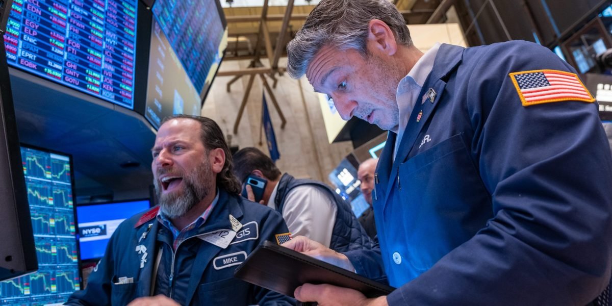 O Dow Futures afunda 1.500 pontos à medida que a Rout Rout continua em Trump Trade War