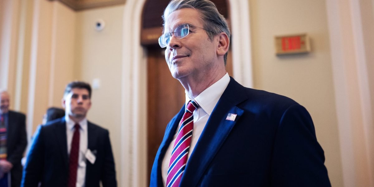 O comissário interino do IRS está desistindo do acordo para compartilhar dados fiscais dos imigrantes com o ICE para ajudar nos esforços de deportação