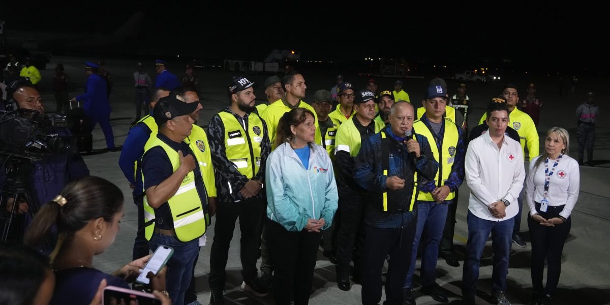 O juiz federal faz uma pausa no governo Trump para acabar com as proteções legais temporárias para os venezuelanos, chamando -o provavelmente de "motivado por animus inconstitucionais"