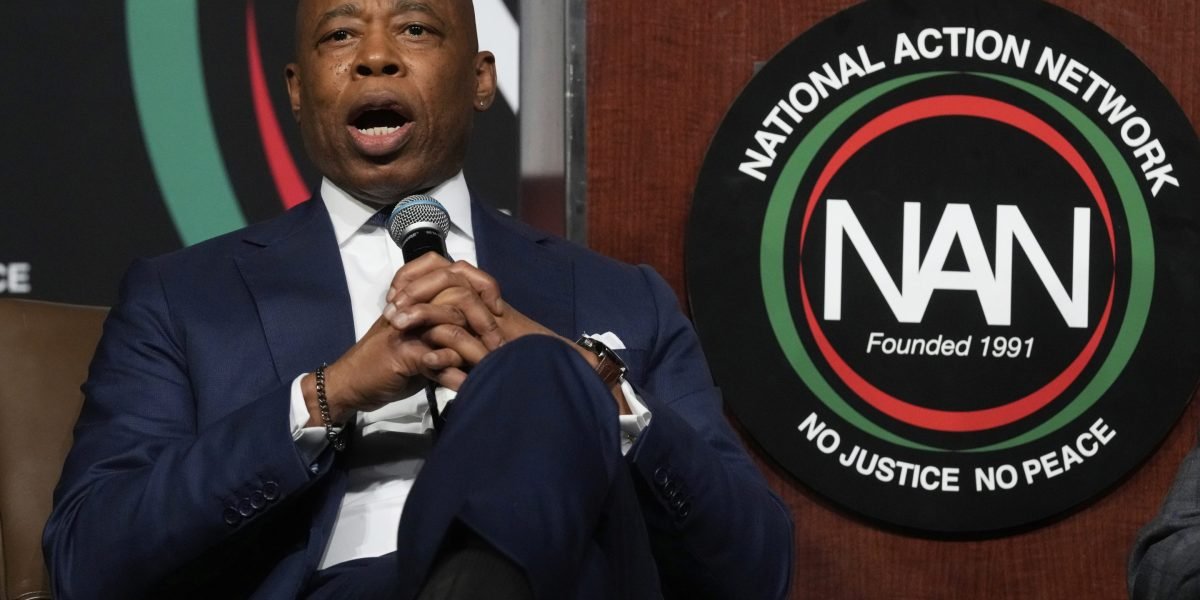 O prefeito de Nova York, Eric Adams