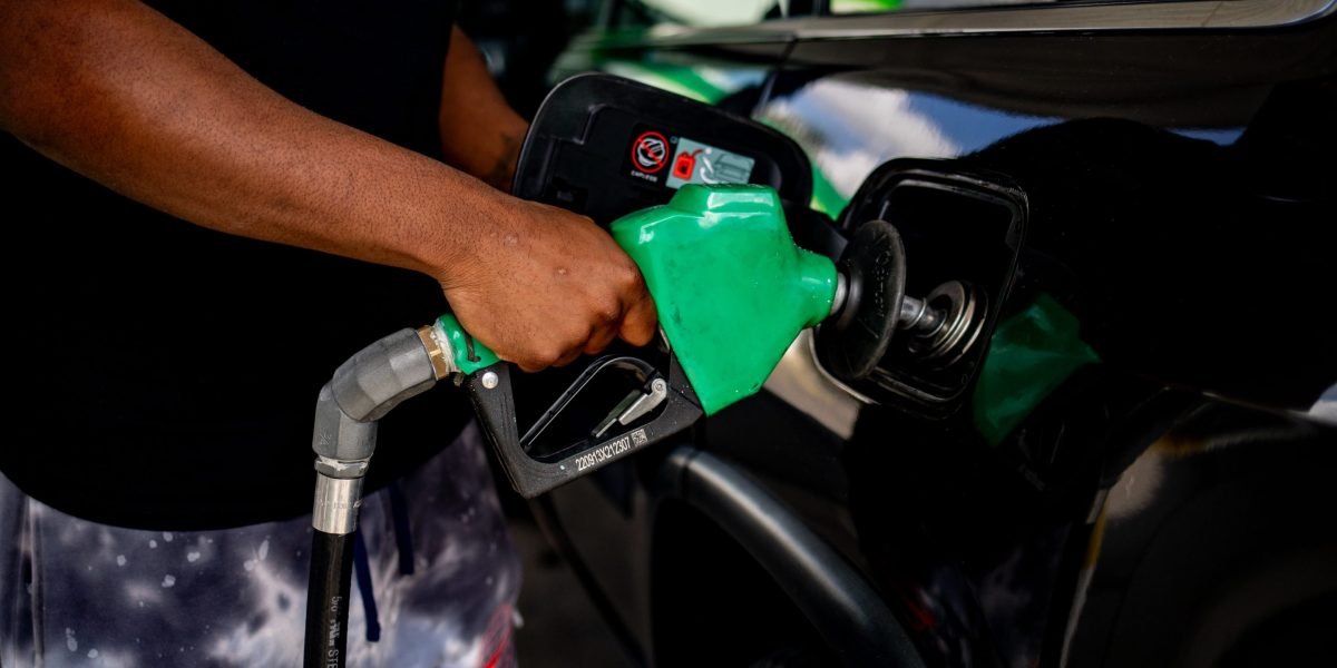 O sonho de gasolina de US $ 3 de Trump ainda está longe para os motoristas americanos