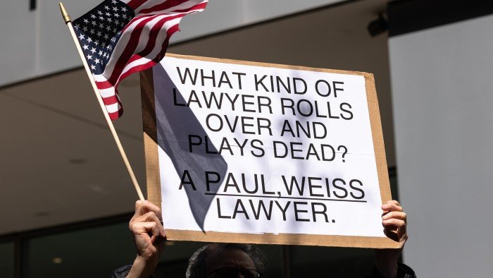 Os grupos de advocacia temem que a pressão de Trump forçará a grande lei a retirada de direitos civis