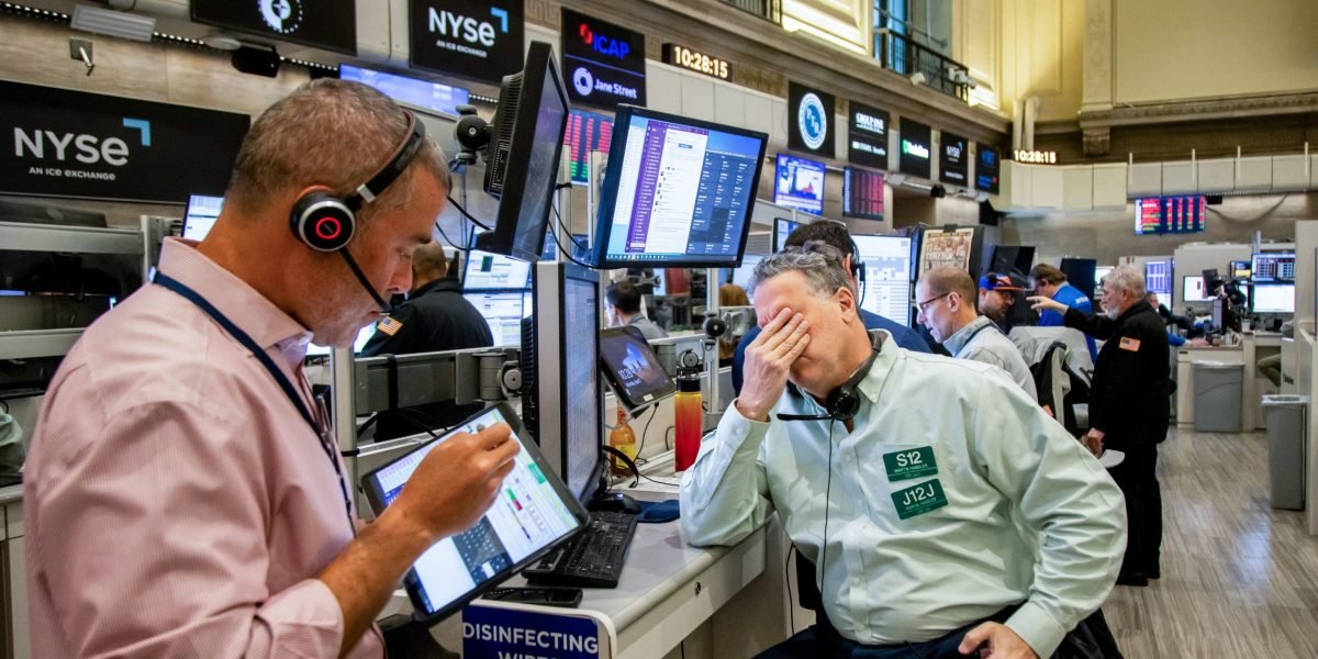 Os tesouros normalmente fornecem refúgio seguro, mas os rendimentos de títulos estão atingindo novamente quando os investidores debatem o próximo movimento do Fed