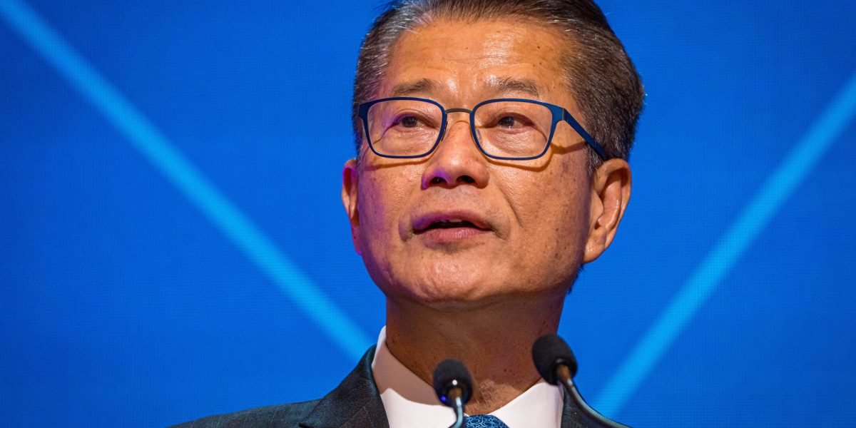 Sanções dos EUA 6 Funcionários chineses e de Hong Kong sobre o envolvimento na 'repressão transnacional' e age para corroer a autonomia da cidade